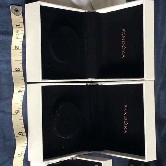 Jewelry box - Picture 2 of 3